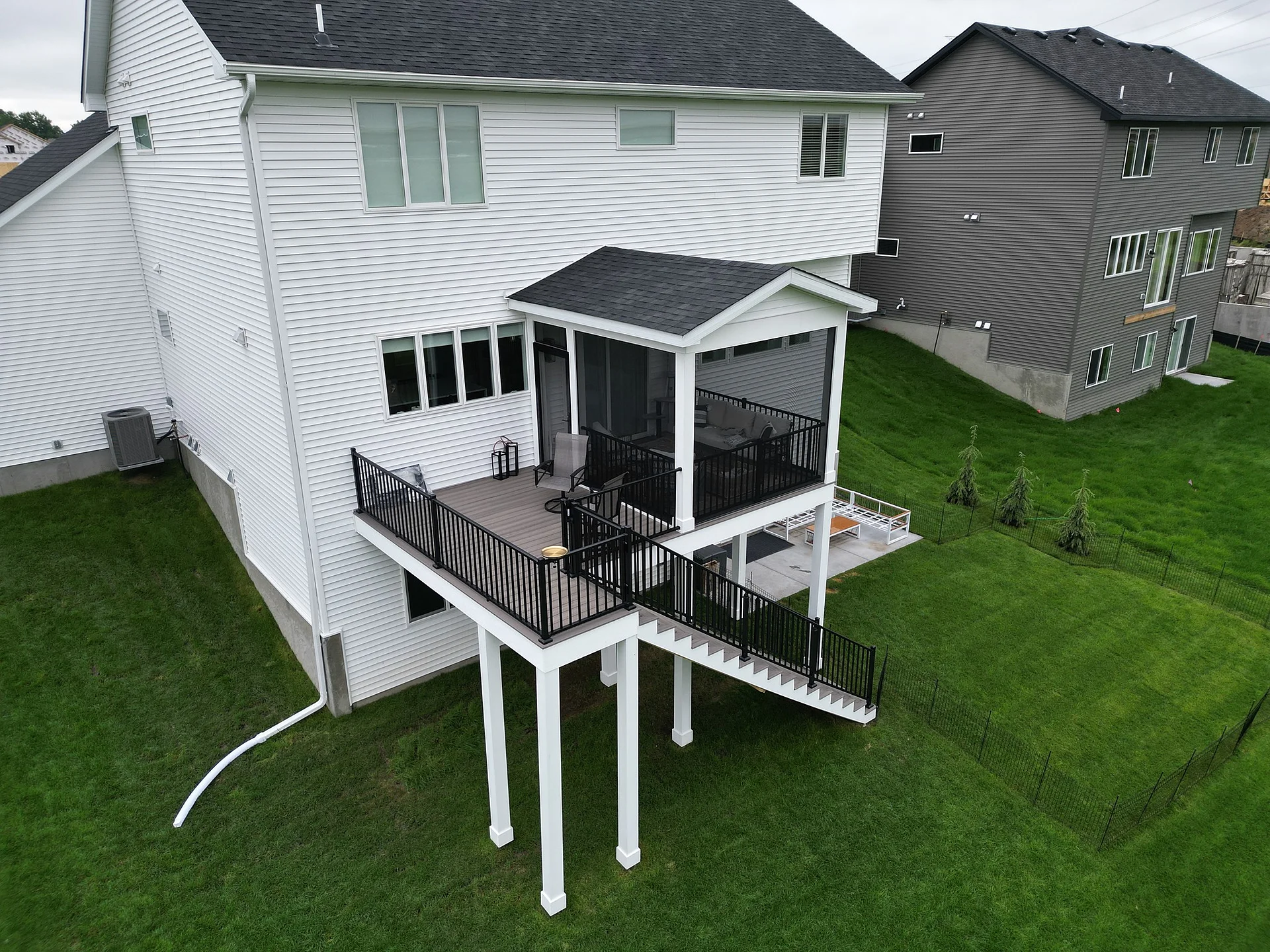 Deck Builder in Roseville, MN | Rosebud Decks & Porches